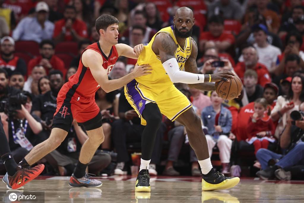 湖人绝境脱险詹姆斯成仙 火箭再输将丢掉最后尊严